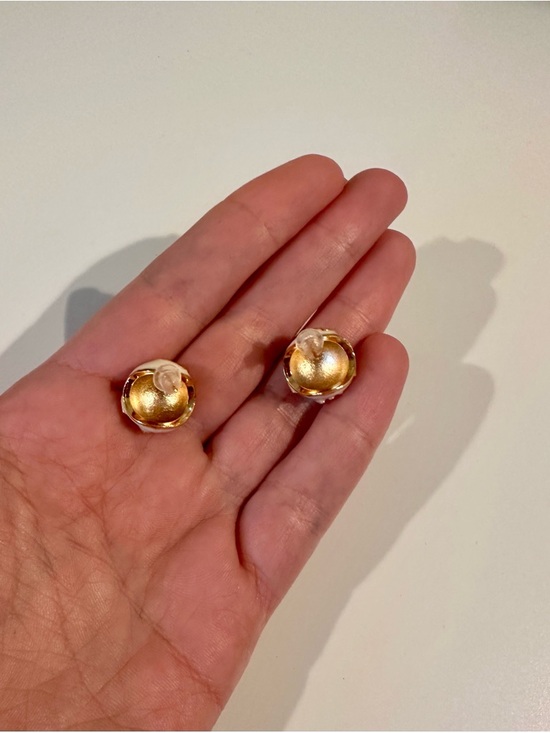 Miu Miu Earrings - Picture 2 of 4